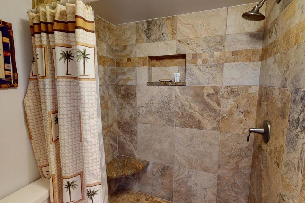 Magnificent Sunsets And Ocean Views At Luana Kai Apartment Kihei Exterior photo